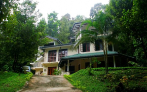  Nikki's Lodge  Канди
